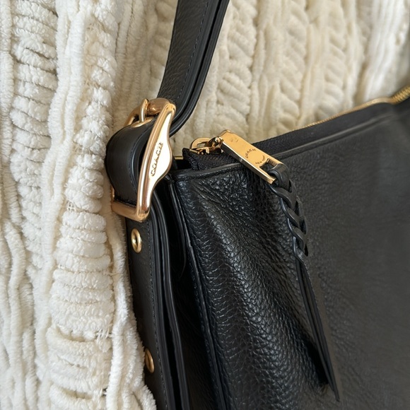 COACH•Bucket Bag - Picture 3 of 10